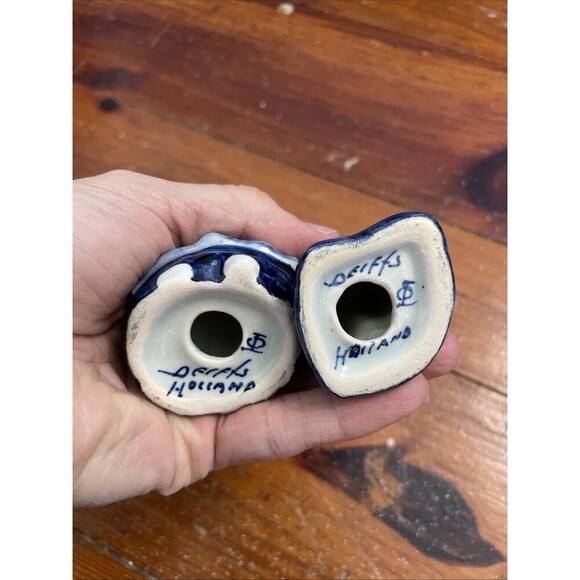 VINTAGE DELFT DUTCH MAN WOMAN SALT & PEPPER SHAKERS HOLLAND - Picture 2 of 6